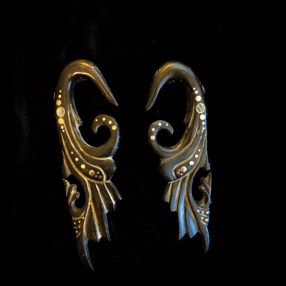 Stunning Hand Carved Horn & Abalone Ear Weights